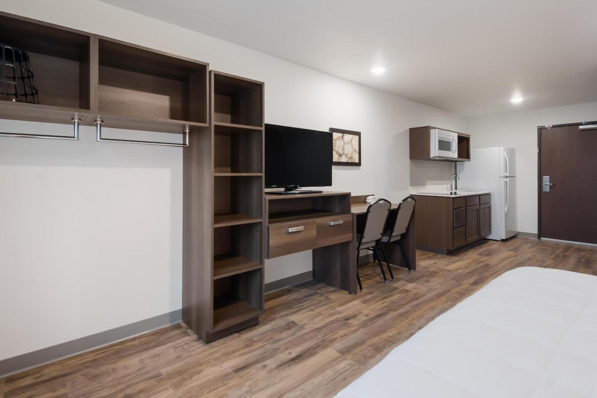 Woodspring Suites Tampa Airport North Veterans Expressway ภายนอก รูปภาพ