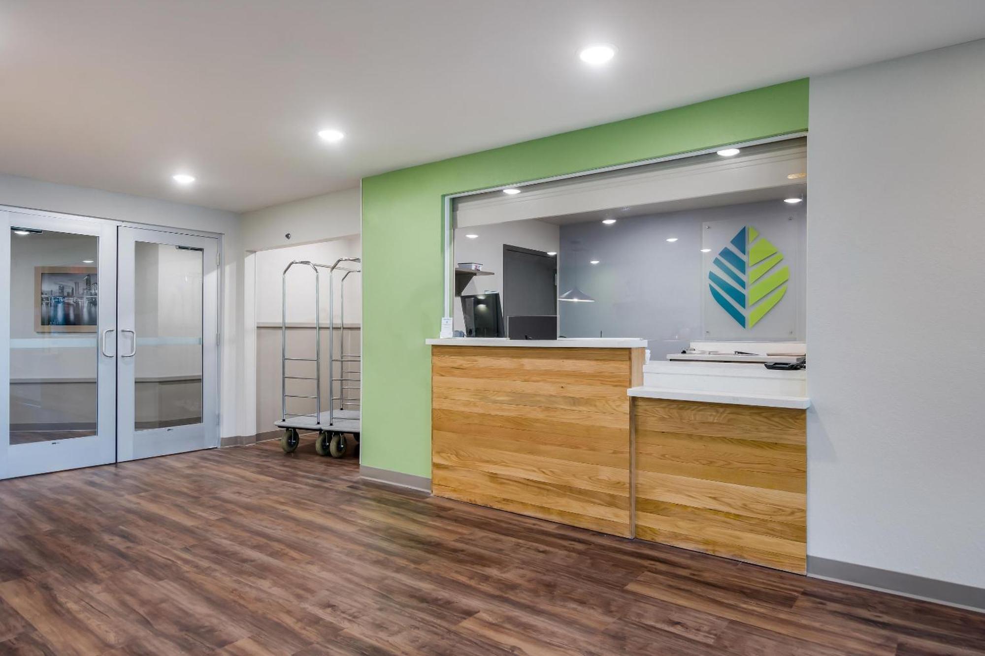 Woodspring Suites Tampa Airport North Veterans Expressway ภายนอก รูปภาพ